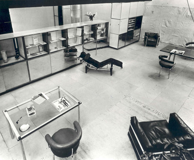 Le Corbusier & Charlotte Perriand in the 1929 Salon d'Automne